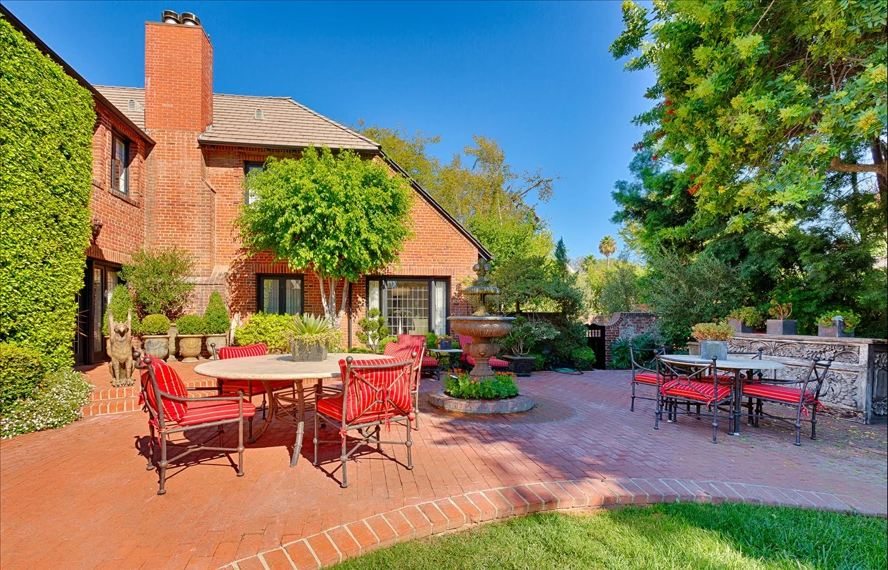 Outdoor seating area